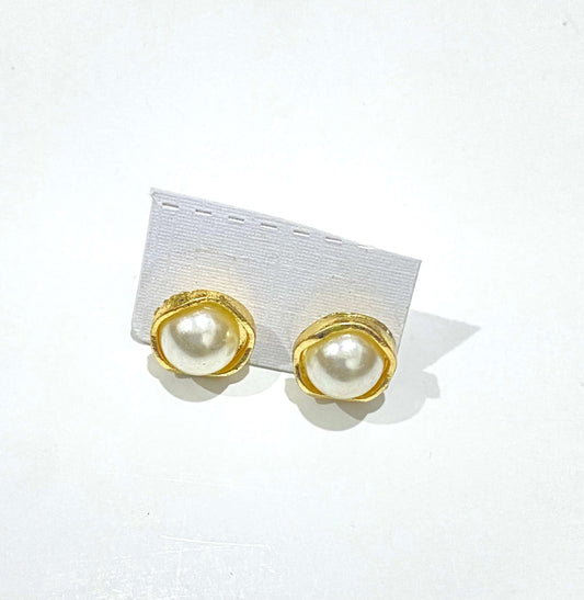 Stud Earrings with Pearl La Mimz Beauty & Fashion Store