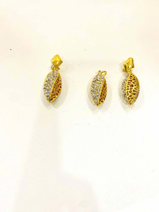 Earrings and pendant set La Mimz Beauty & Fashion Store