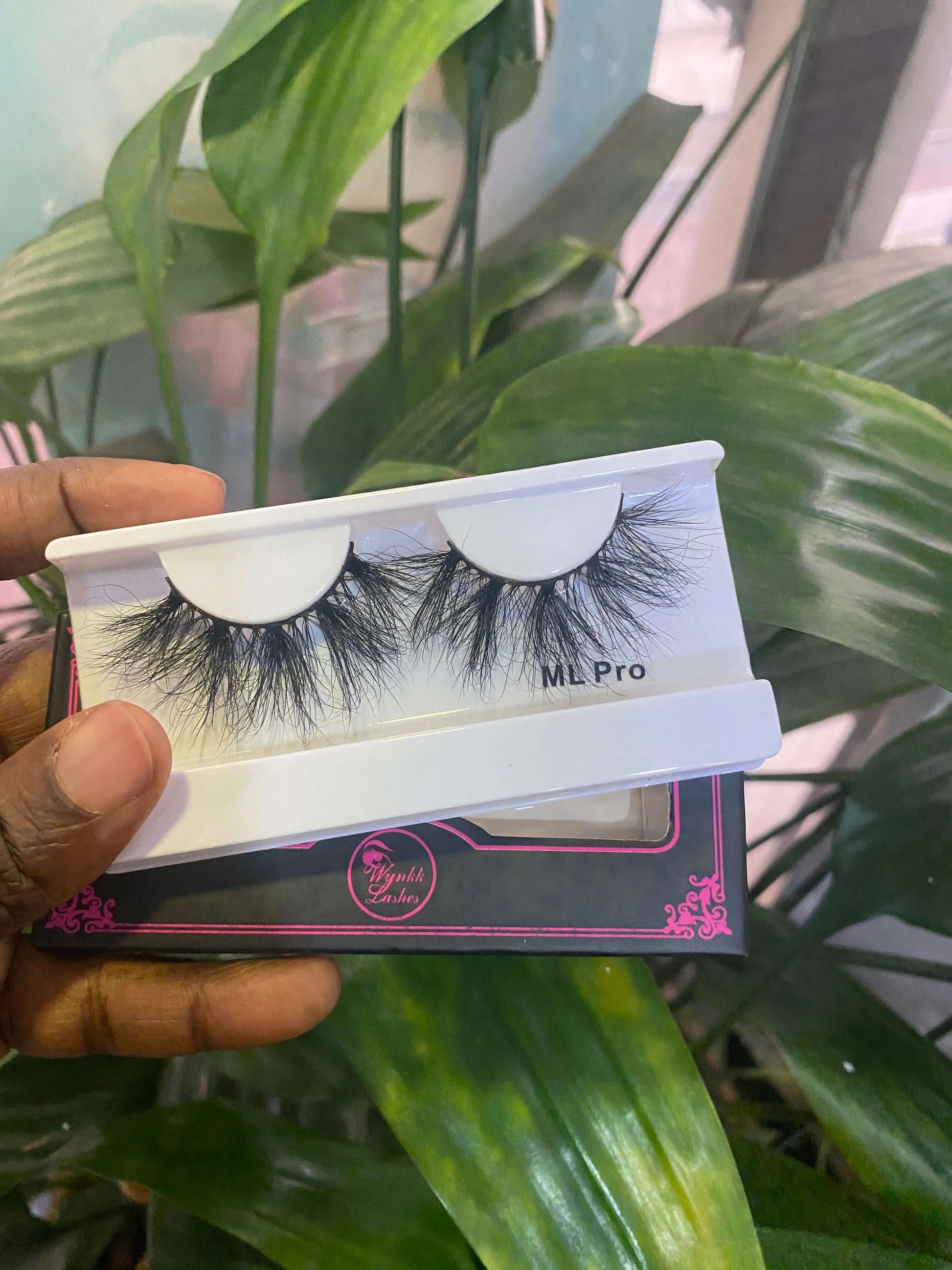 Wynkk Single Lashes - La Mimz Beauty & Fashion Store