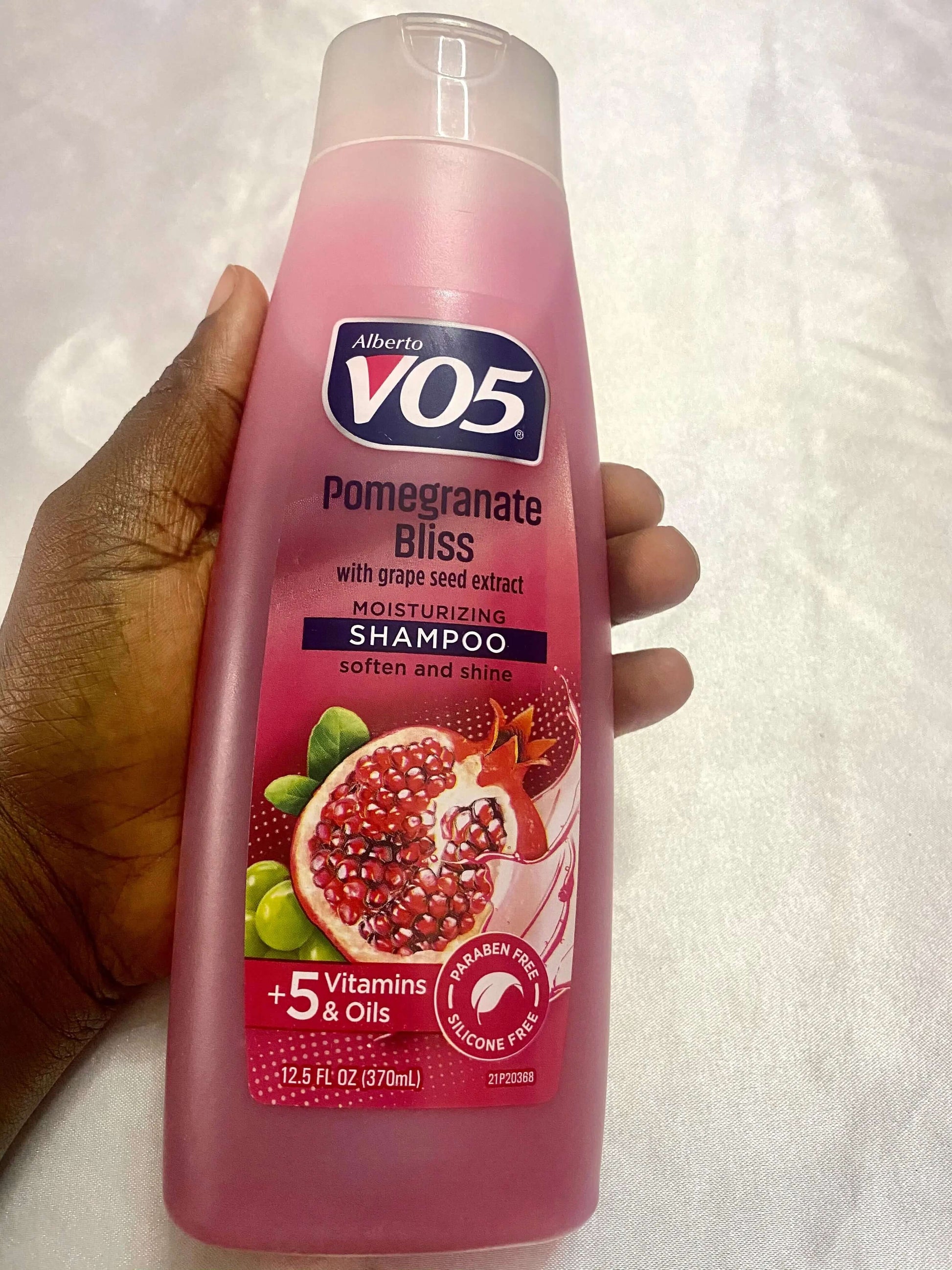 V05 Moisturising Shampoo with Pomegranate Bliss - La Mimz Beauty & Fashion Store