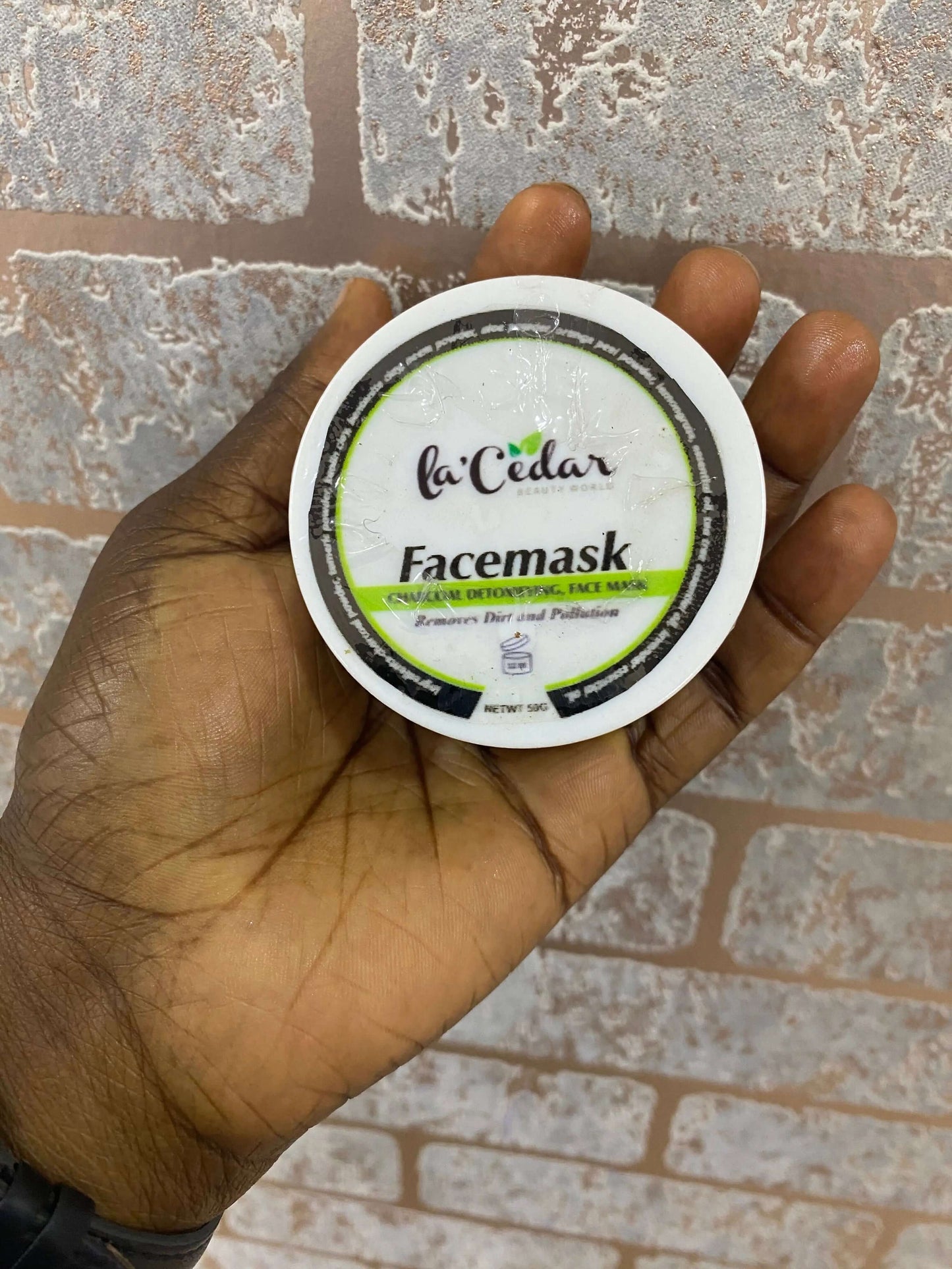 La’Cedar Charcoal Detoxifying Face Mask - La Mimz Beauty & Fashion Store