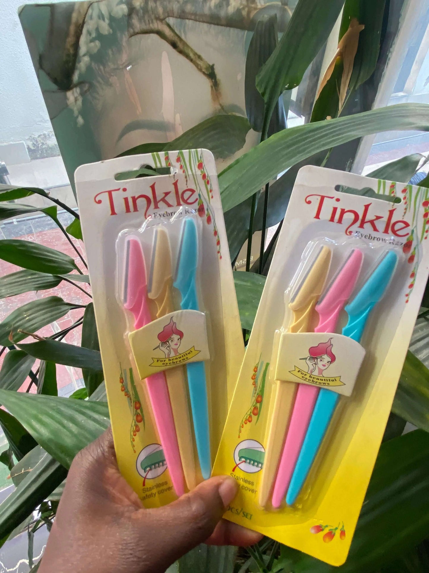 Tinkle Eyebrow Razor - La Mimz Beauty & Fashion Store