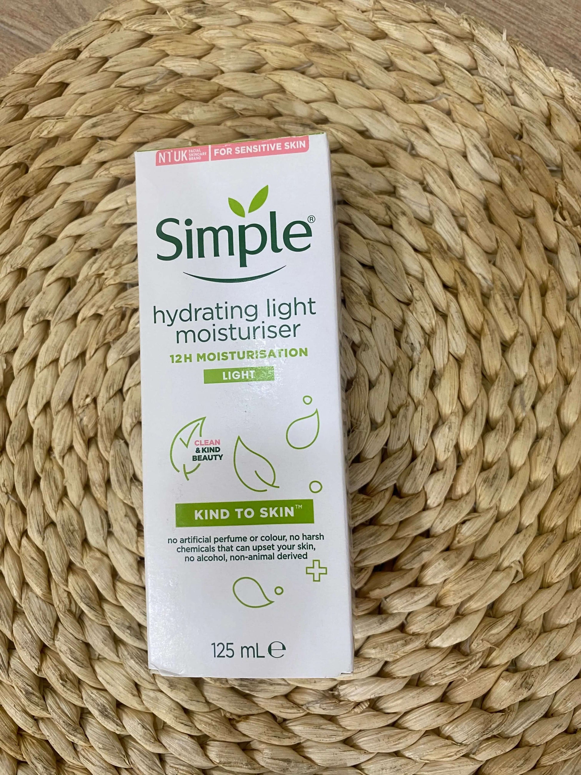 Simple Hydrating Light Moisturiser - La Mimz Beauty & Fashion Store