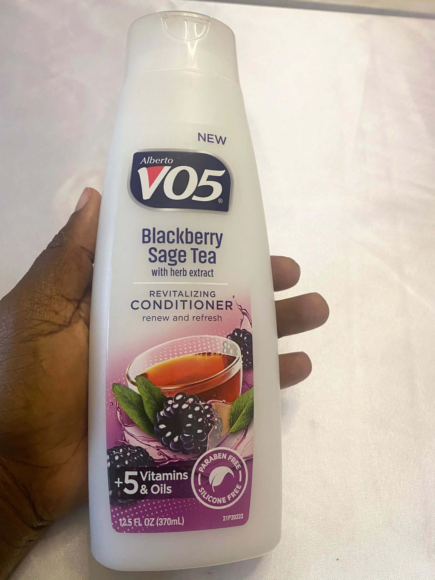 V05 Revitalizing Conditioner - BlackBerry Sage Tea - La Mimz Beauty & Fashion Store