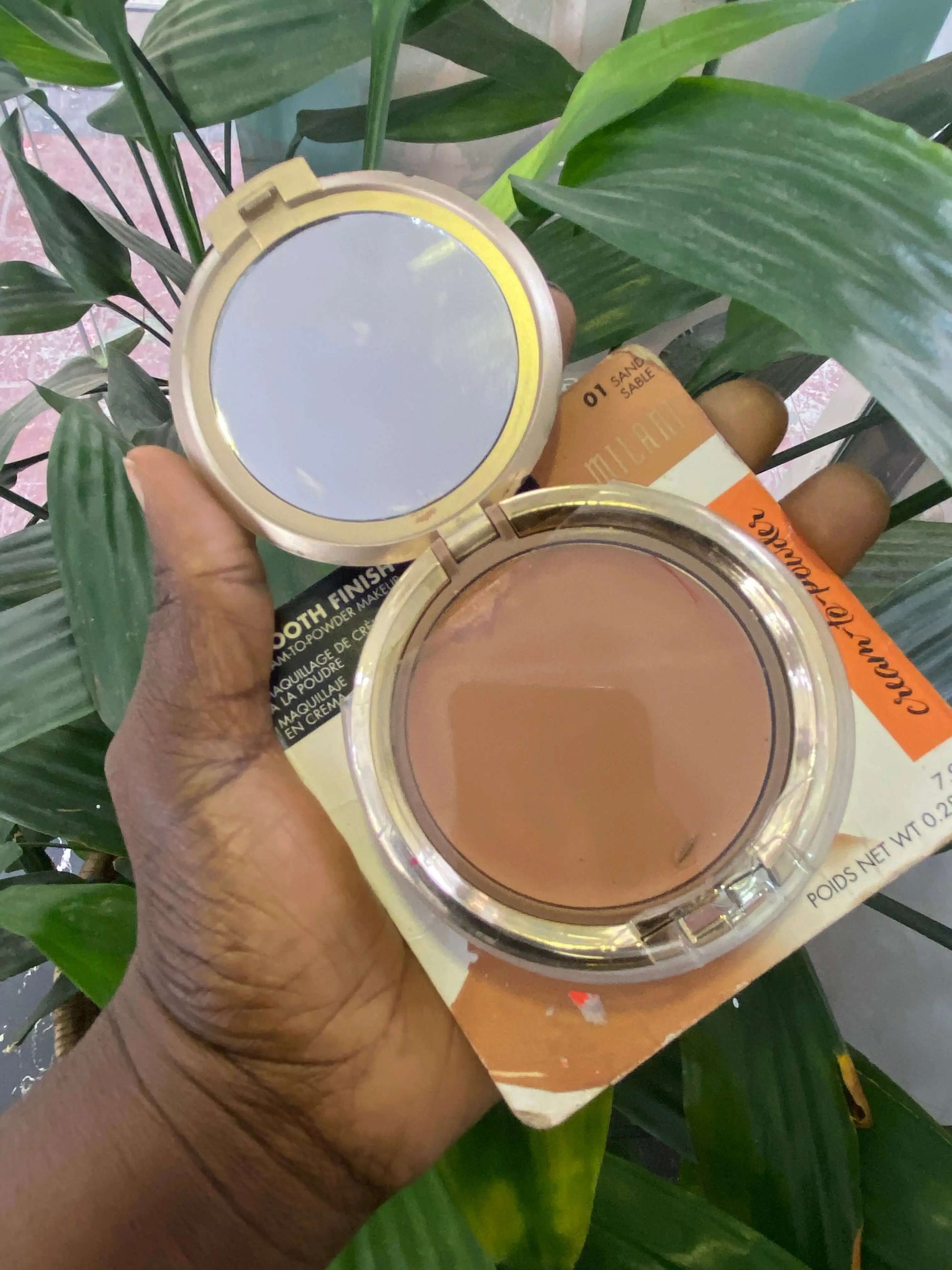 Milani Smooth Finish Cream to Powder - La Mimz Beauty & Fashion Store