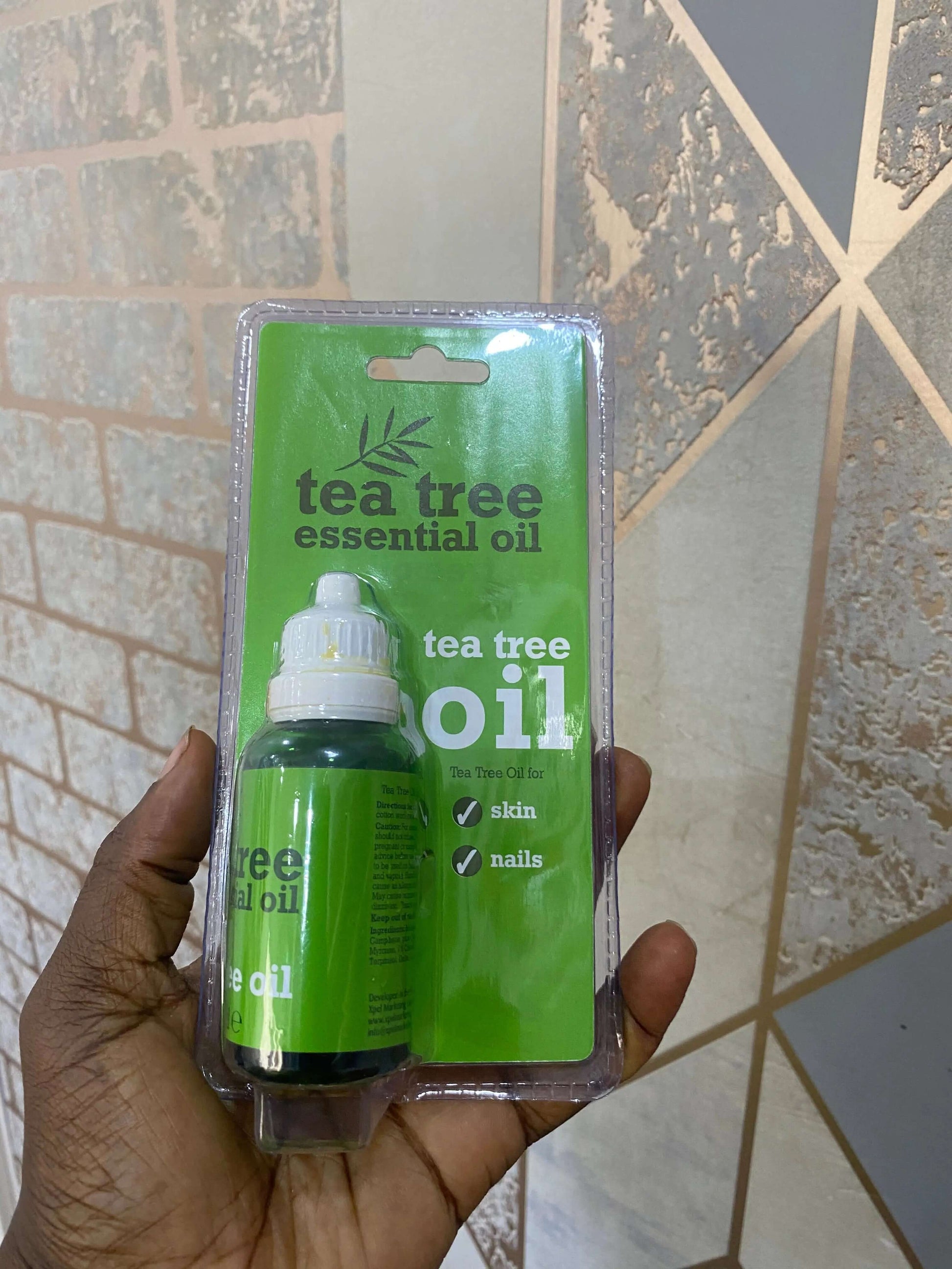 Tea Tree Essential Oil - La Mimz Beauty & Fashion Store