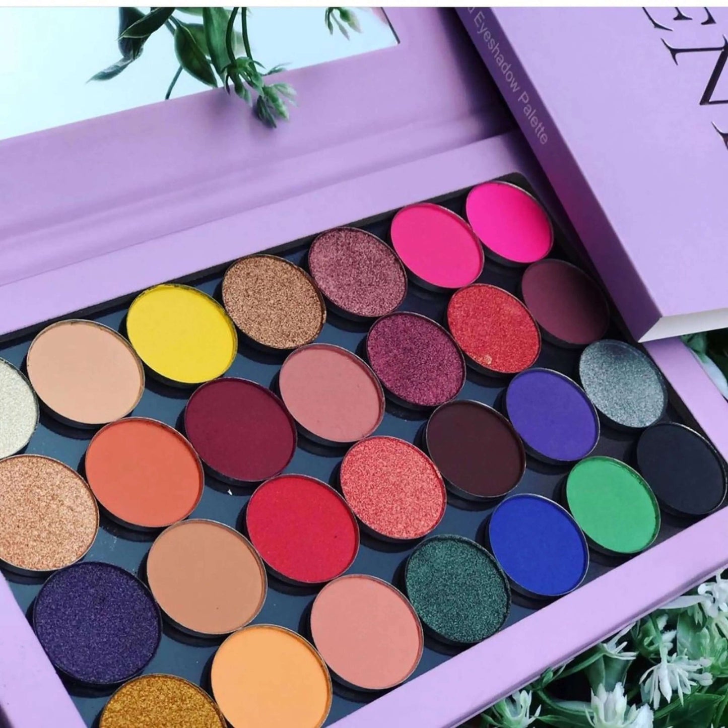 Vee Beauty Ogene Eyeshadow Palette - La Mimz Beauty & Fashion Store